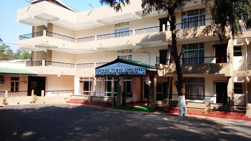 Polo Tura Hotel Exterior foto